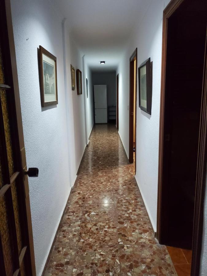 Lovely Bedroom In A Shared Apartment In The Center Of Alicante Ngoại thất bức ảnh