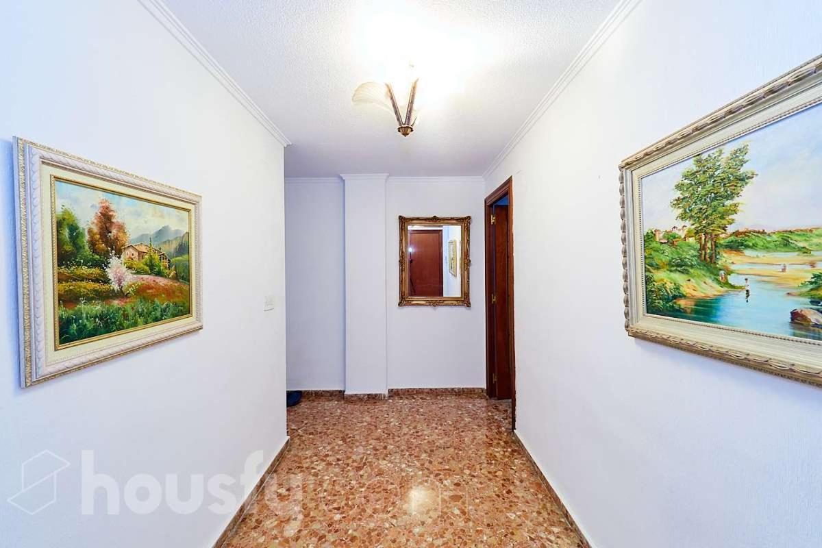 Lovely Bedroom In A Shared Apartment In The Center Of Alicante Ngoại thất bức ảnh
